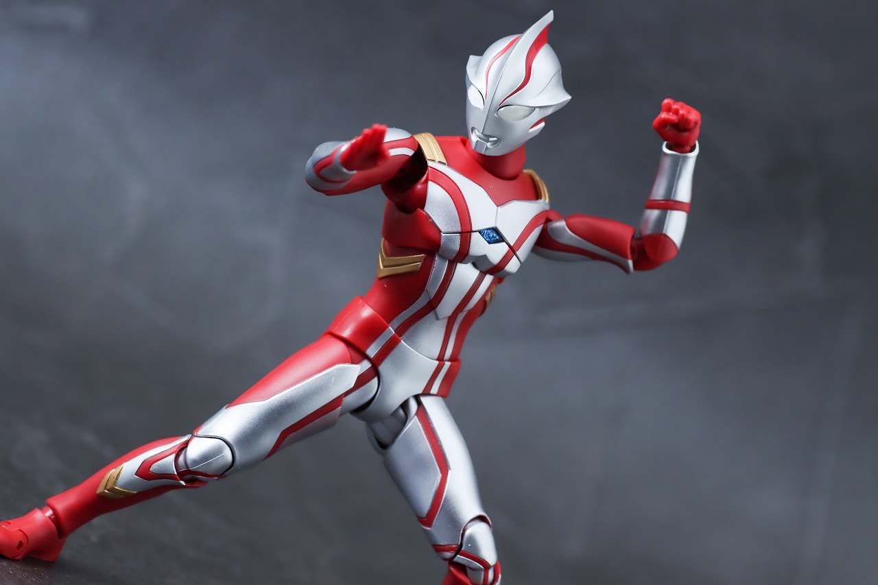 S.H.フィギュアーツ　ウルトラマンメビウス　レビュー　アクション