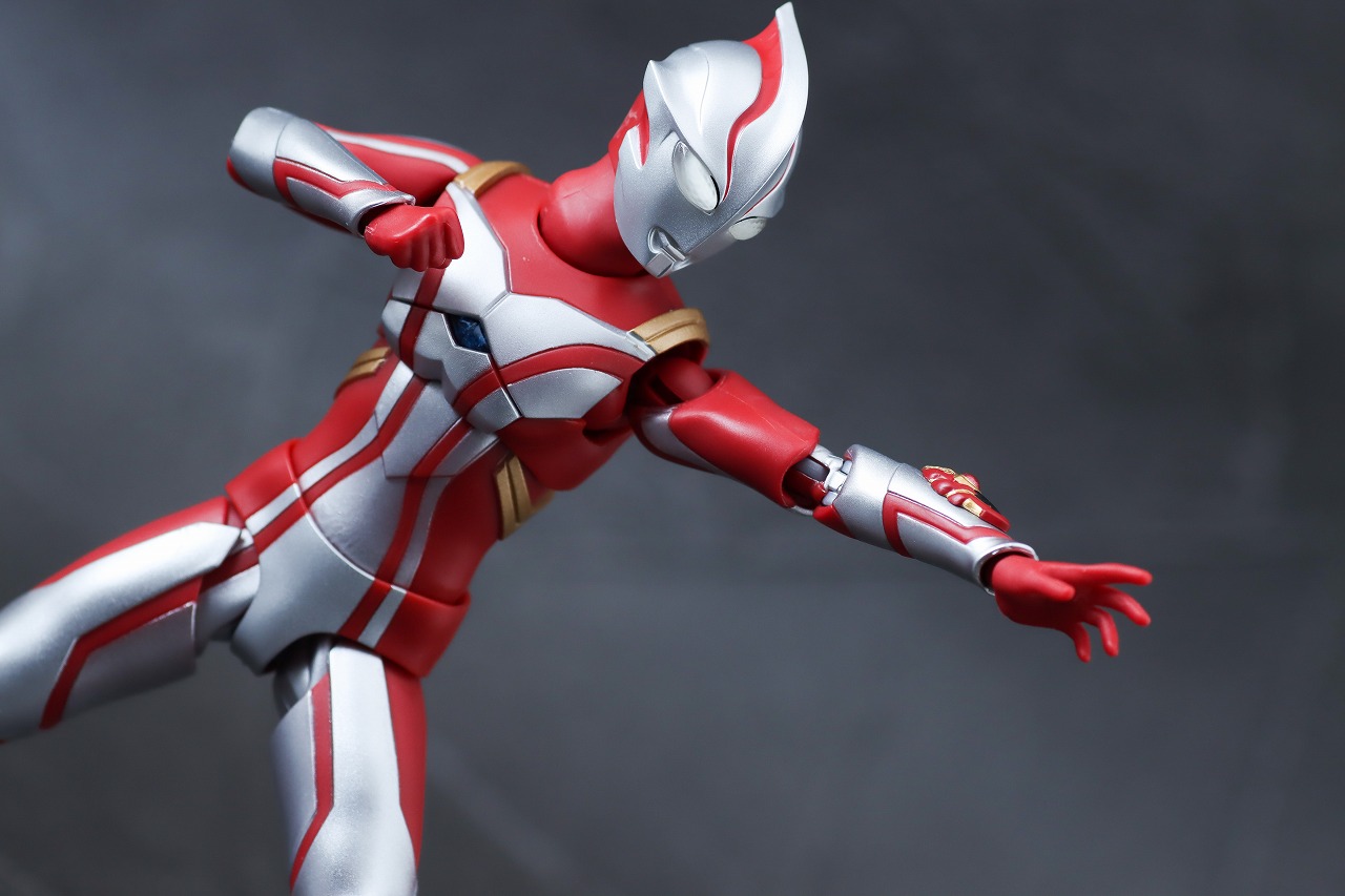 S.H.フィギュアーツ　ウルトラマンメビウス　レビュー　アクション