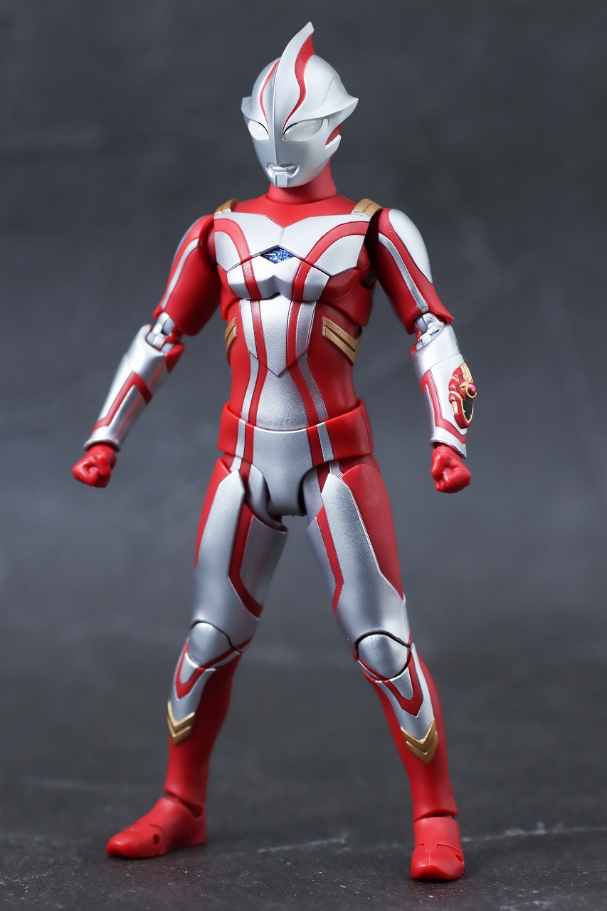 S.H.フィギュアーツ　ウルトラマンメビウス　レビュー　本体