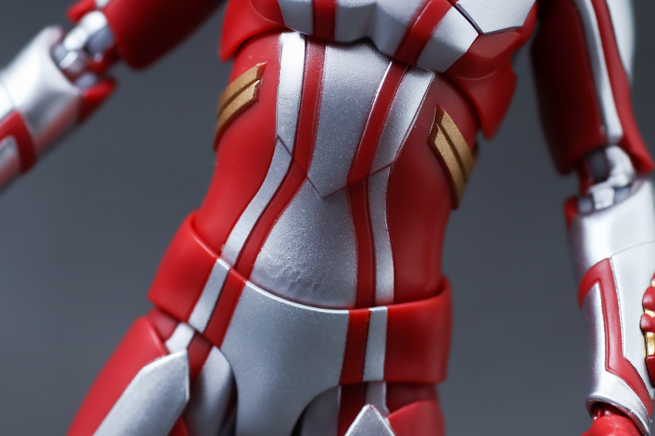 S.H.フィギュアーツ　ウルトラマンメビウス　レビュー　本体