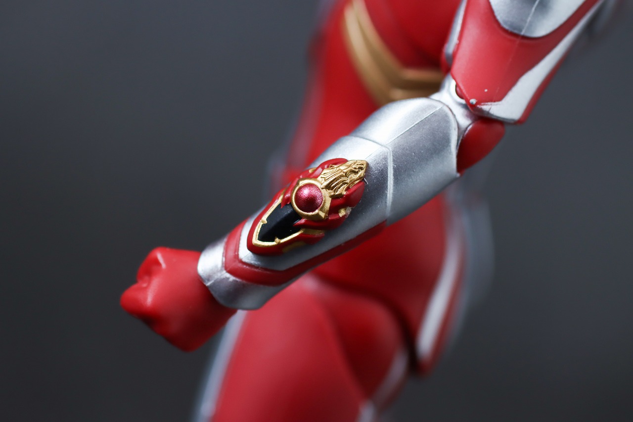 S.H.フィギュアーツ　ウルトラマンメビウス　レビュー　本体