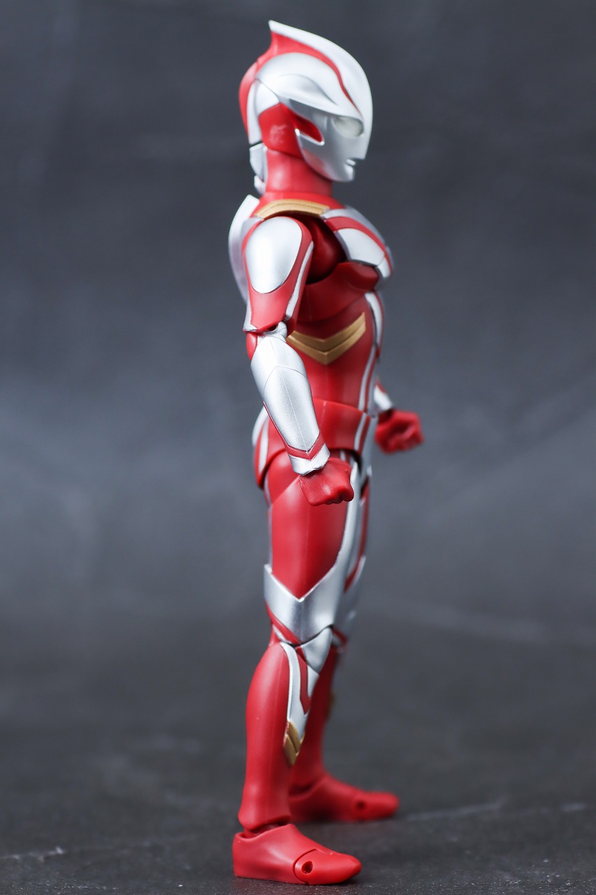 S.H.フィギュアーツ　ウルトラマンメビウス　レビュー　本体