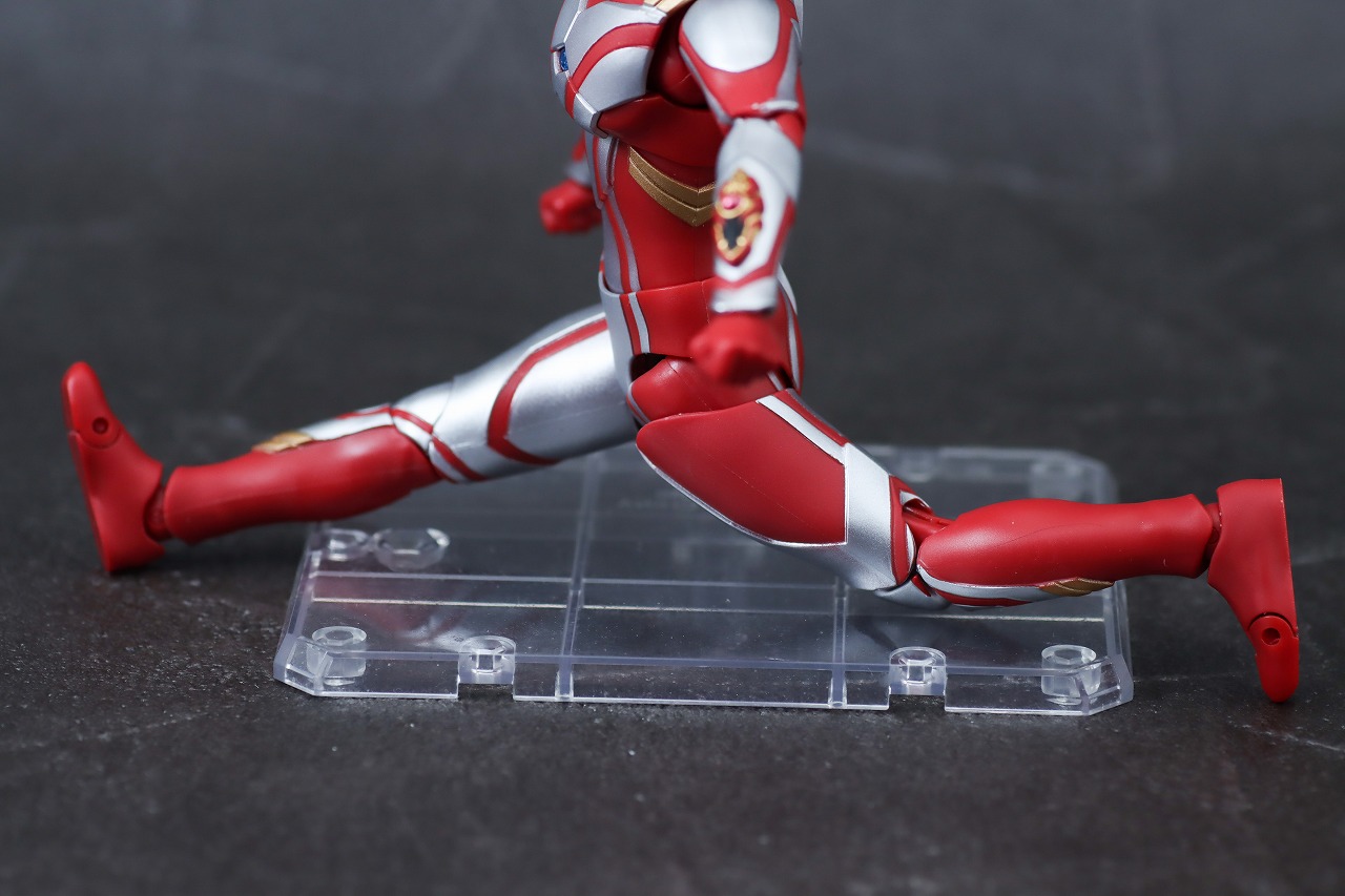 S.H.フィギュアーツ　ウルトラマンメビウス　レビュー　可動範囲