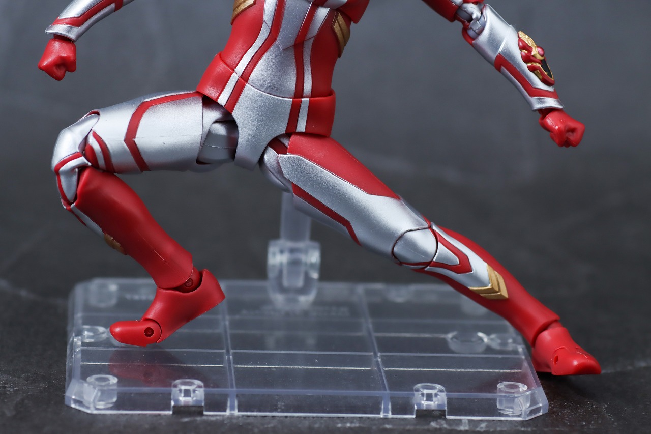 S.H.フィギュアーツ　ウルトラマンメビウス　レビュー　可動範囲