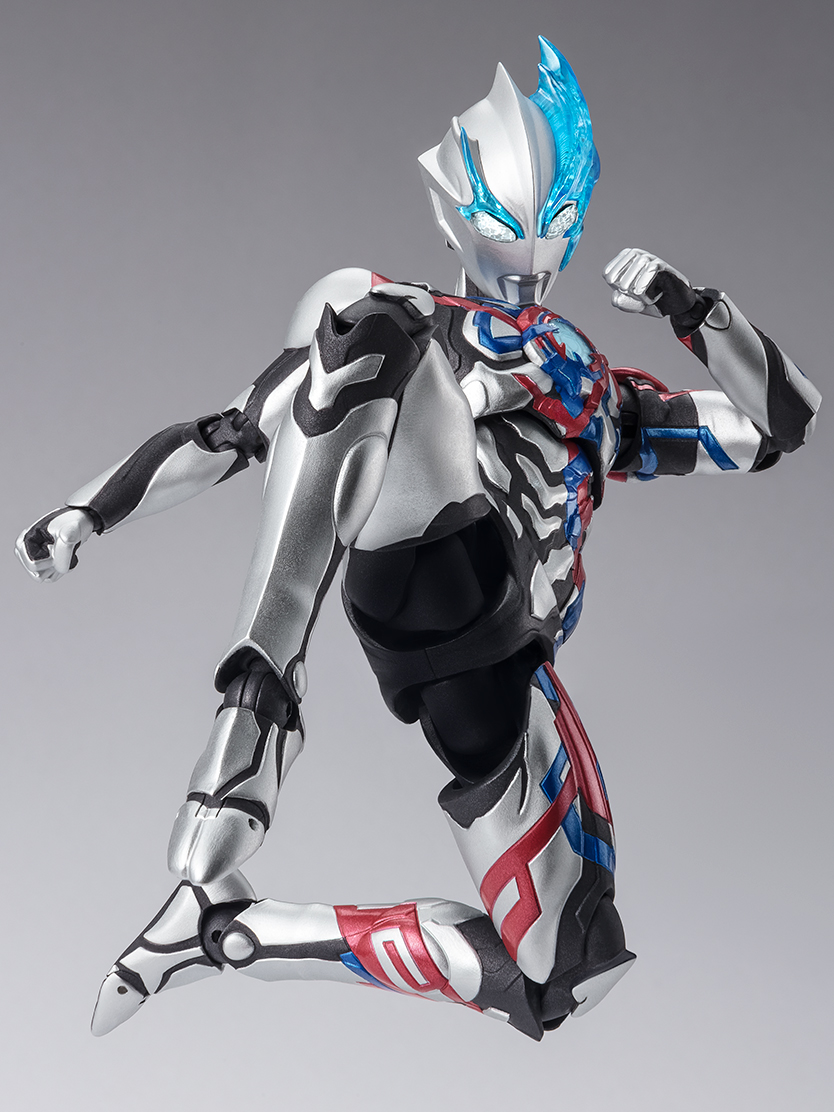 S.H.フィギュアーツ　ウルトラマンブレーザー