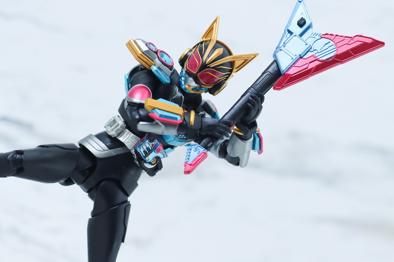 S.H.フィギュアーツ　仮面ライダーナーゴ　ビートフォーム　レビュー　アクション