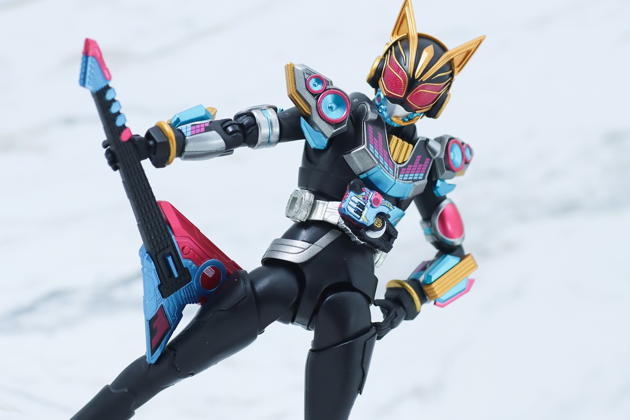 S.H.フィギュアーツ　仮面ライダーナーゴ ビートフォーム　レビュー