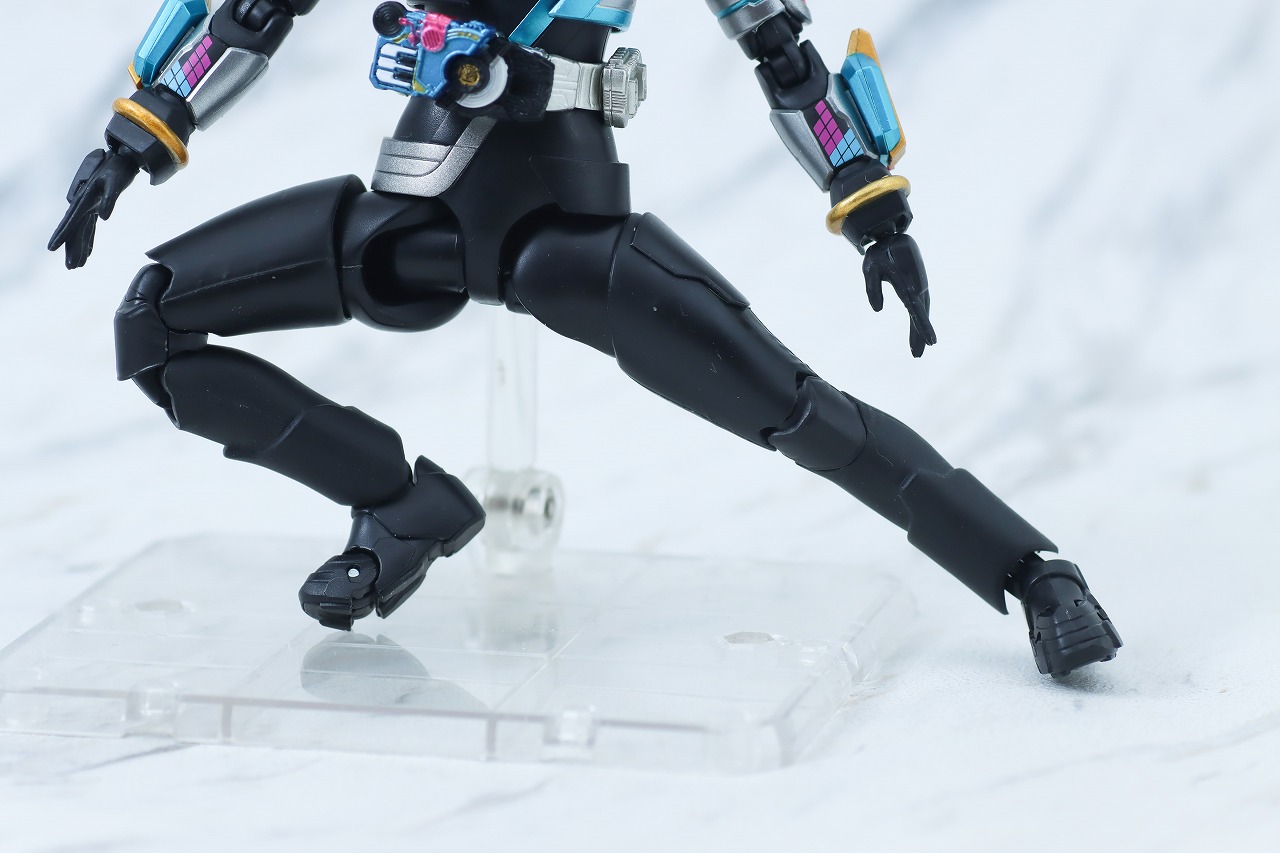 S.H.フィギュアーツ　仮面ライダーナーゴ　ビートフォーム　レビュー　可動範囲