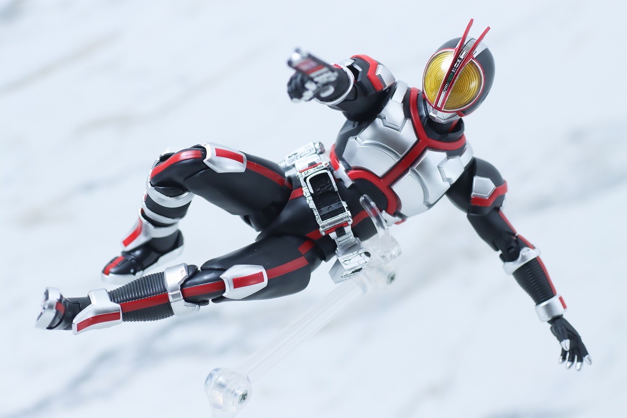 S.H.フィギュアーツ　仮面ライダーファイズ　真骨彫製法　レビュー　アクション