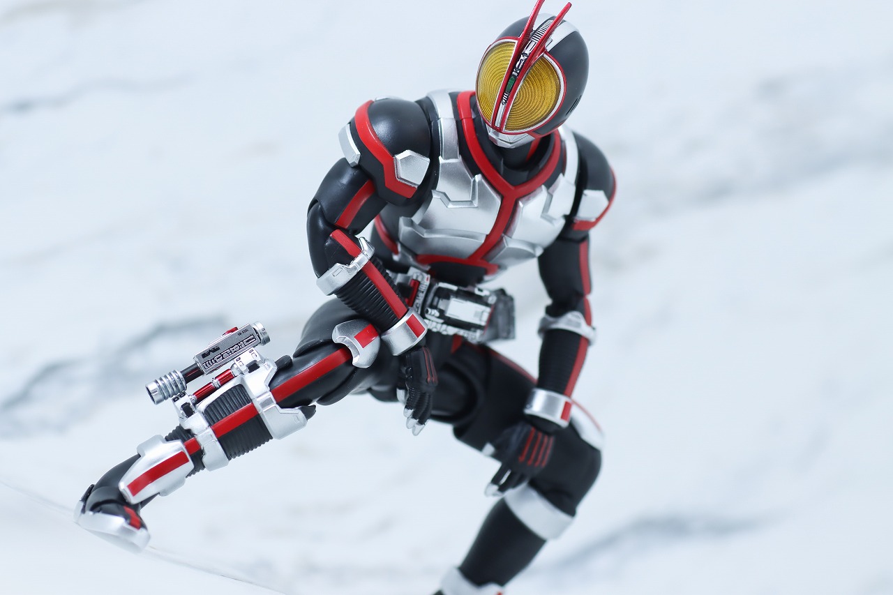 S.H.フィギュアーツ　仮面ライダーファイズ　真骨彫製法　レビュー　アクション