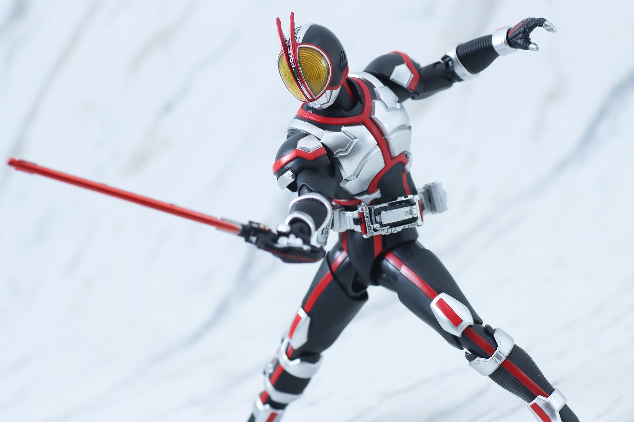 S.H.フィギュアーツ　仮面ライダーファイズ　真骨彫製法　レビュー　アクション