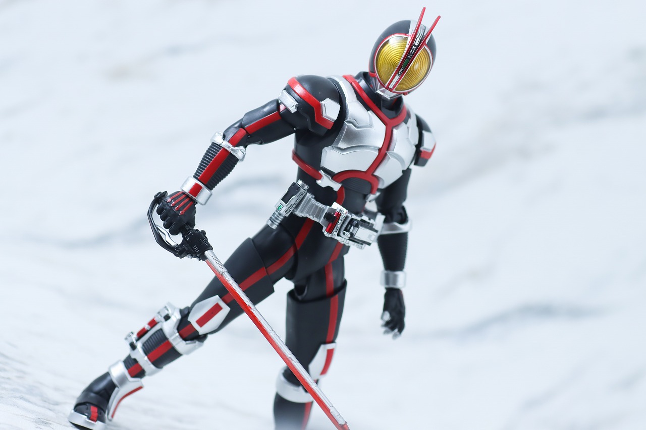 S.H.フィギュアーツ　仮面ライダーファイズ　真骨彫製法　レビュー　アクション