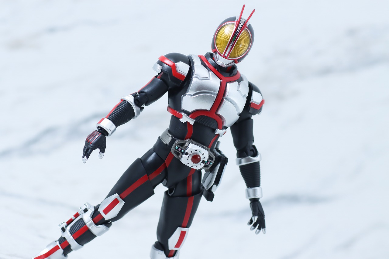 S.H.フィギュアーツ　仮面ライダーファイズ　真骨彫製法　レビュー　アクション　ディケイドファイズ
