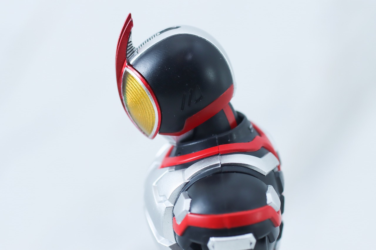 S.H.フィギュアーツ　仮面ライダーファイズ　真骨彫製法　レビュー　可動範囲