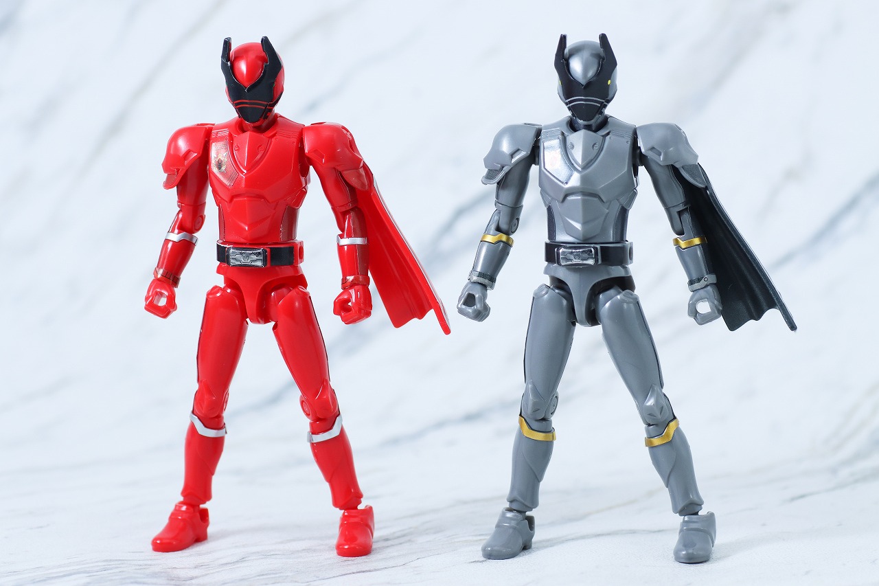 勇動　王様戦隊キングオージャー　レビュー　オオクワガタオージャー　本体　比較