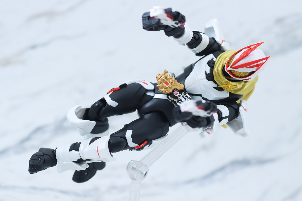 S.H.フィギュアーツ　仮面ライダーギーツ　ブーストマグナムフォーム＆フィーバーフォームパーツセット　フィーバーマグナム　レビュー　アクション　