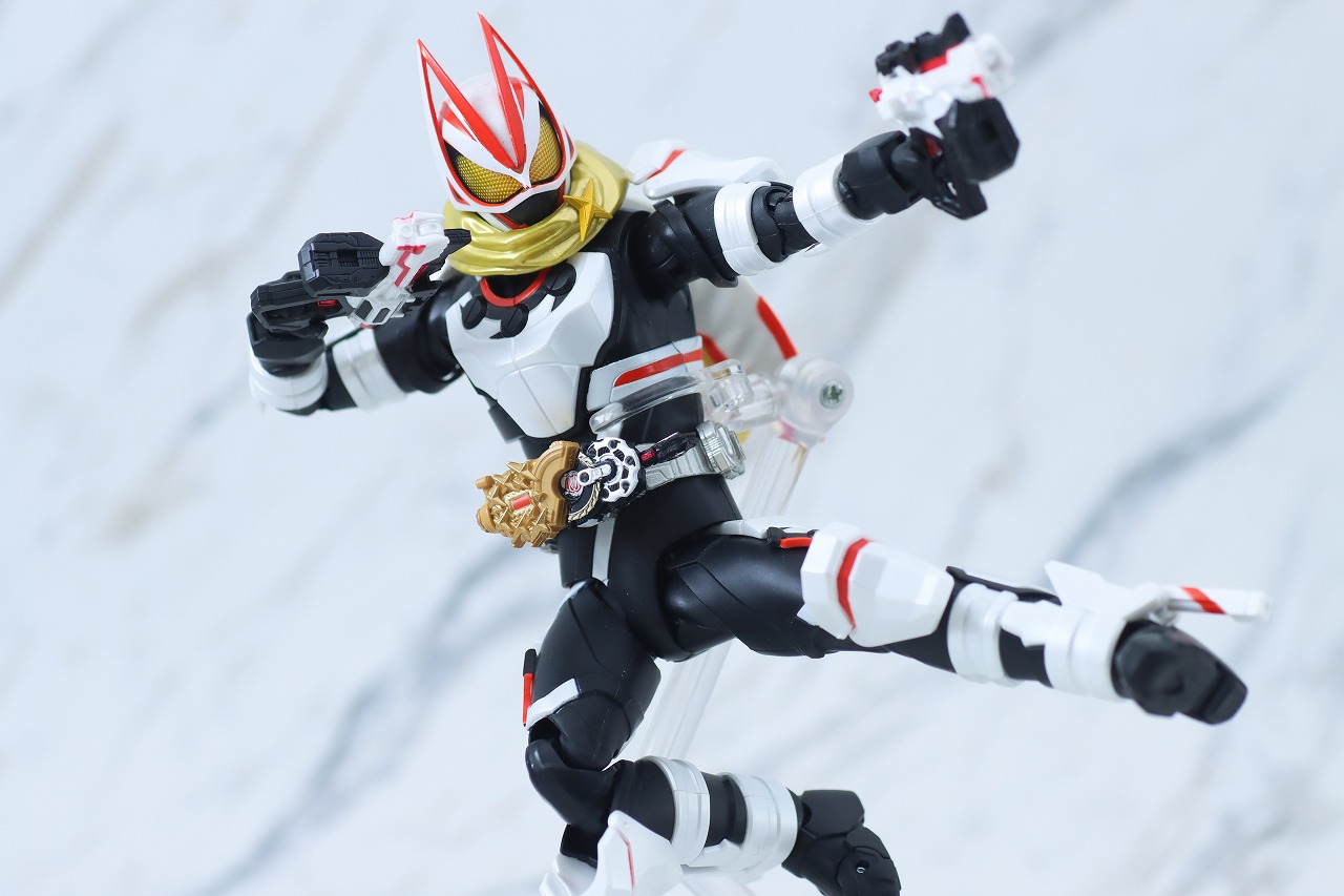 S.H.フィギュアーツ　仮面ライダーギーツ　ブーストマグナムフォーム＆フィーバーフォームパーツセット　フィーバーマグナム　レビュー　アクション　