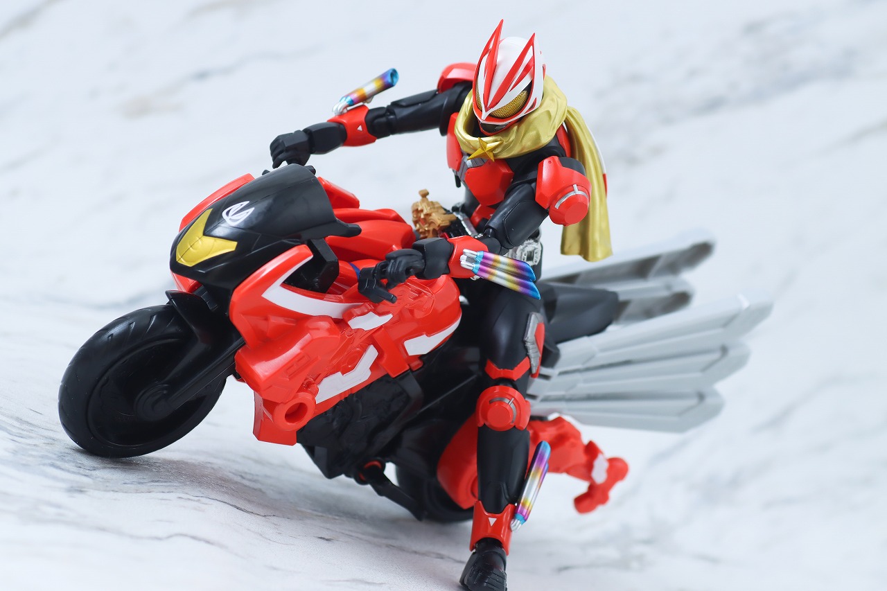 S.H.フィギュアーツ　仮面ライダーギーツ　ブーストマグナムフォーム＆フィーバーフォームパーツセット　フィーバーブースト　レビュー　アクション　ブーストライカー