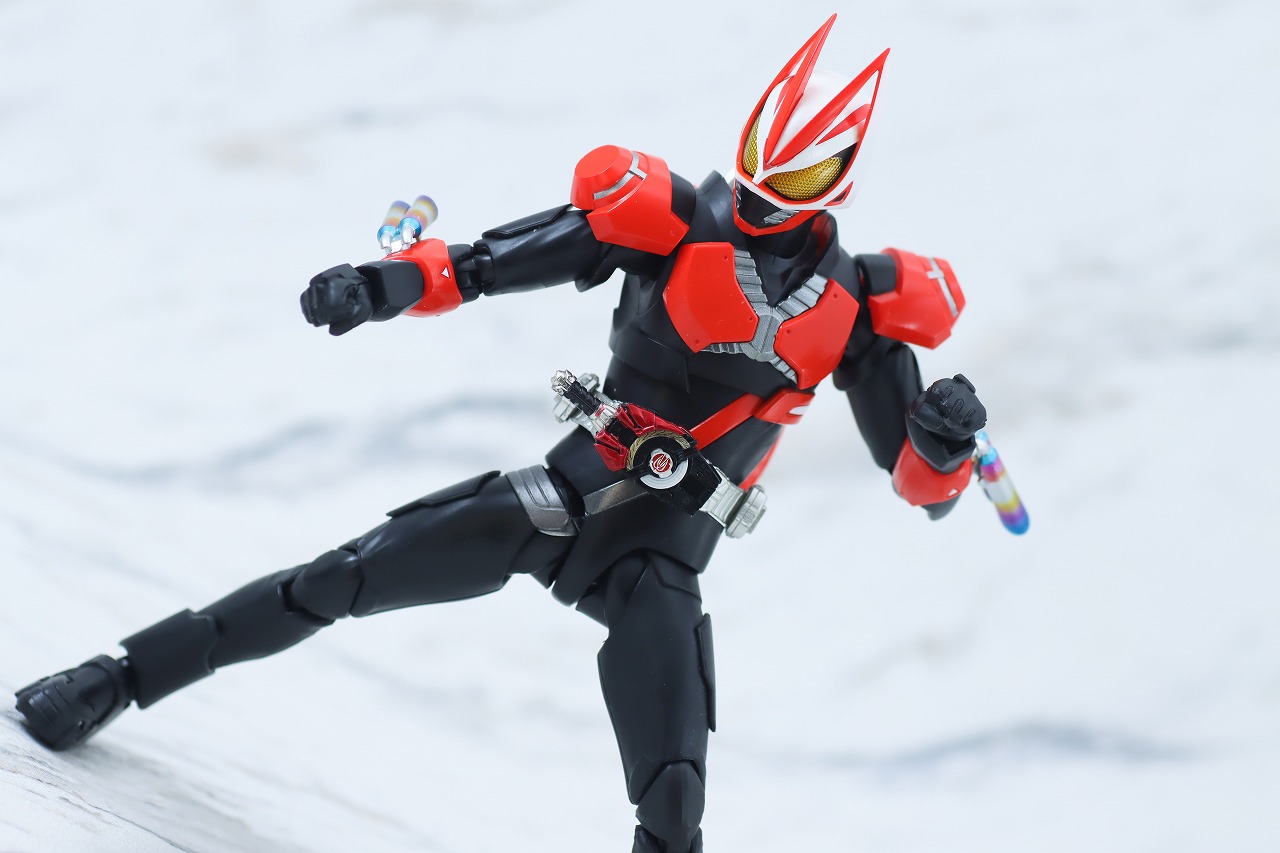 S.H.フィギュアーツ　仮面ライダーギーツ　ブーストマグナムフォーム＆フィーバーフォームパーツセット　ブーストフォーム　レビュー　アクション　