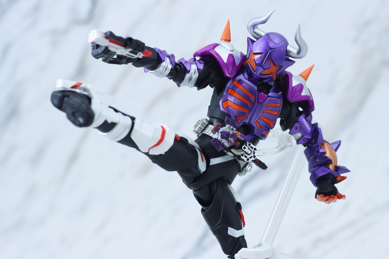 S.H.フィギュアーツ　仮面ライダーギーツ　ブーストマグナムフォーム＆フィーバーフォームパーツセット　バッファ ゾンビマグナムフォーム　レビュー　アクション　