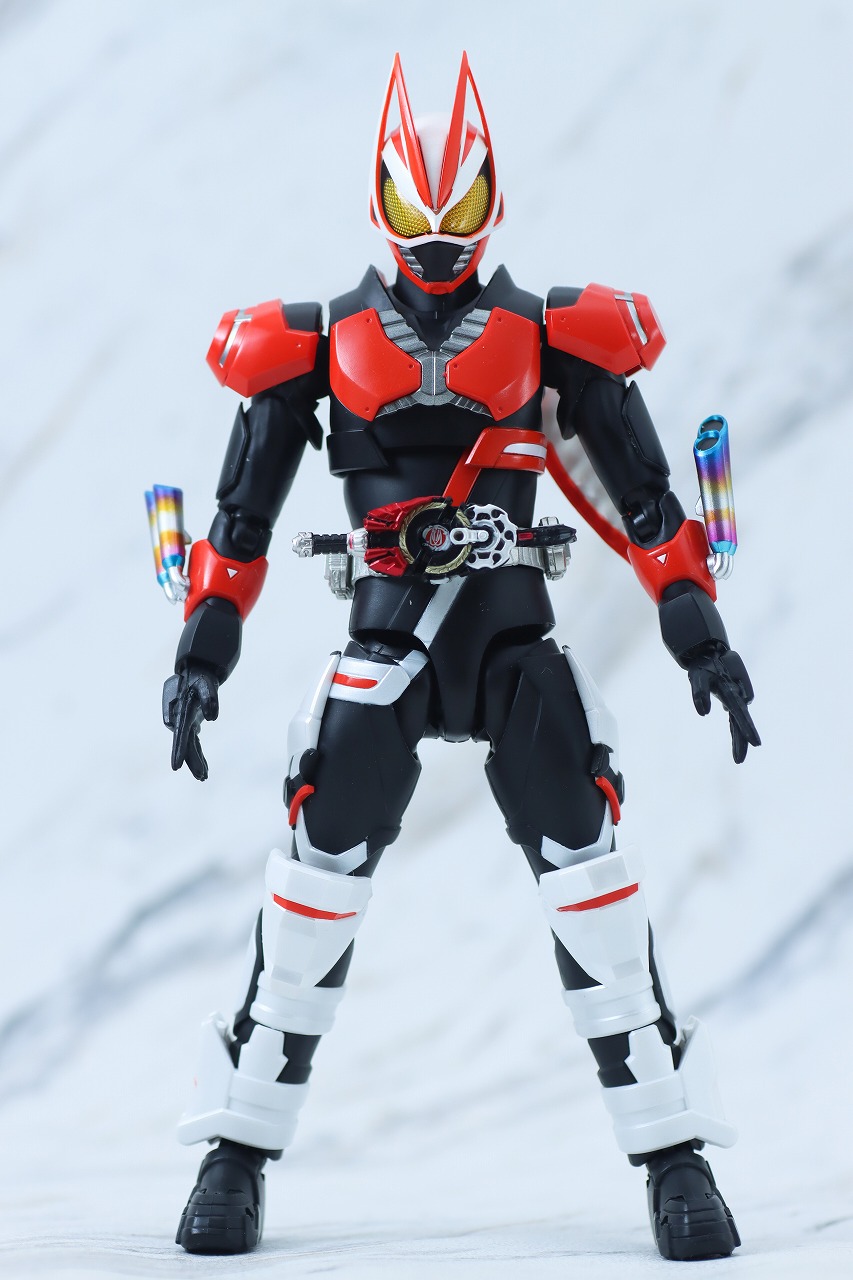 S.H.フィギュアーツ　仮面ライダーギーツ　ブーストマグナムフォーム＆フィーバーフォームパーツセット　レビュー　本体