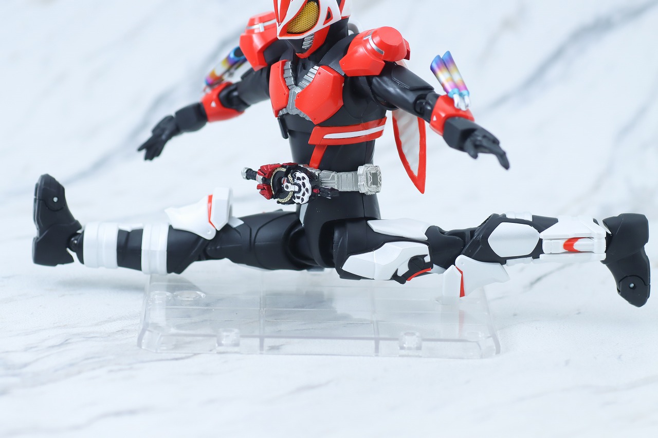 S.H.フィギュアーツ　仮面ライダーギーツ　ブーストマグナムフォーム＆フィーバーフォームパーツセット　レビュー　可動範囲　