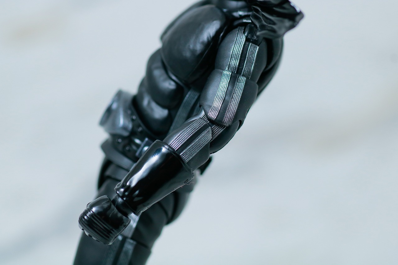 S.H.フィギュアーツ　仮面ライダー新1号　真骨彫製法　BLACK Ver.　mastermind JAPAN　レビュー　本体