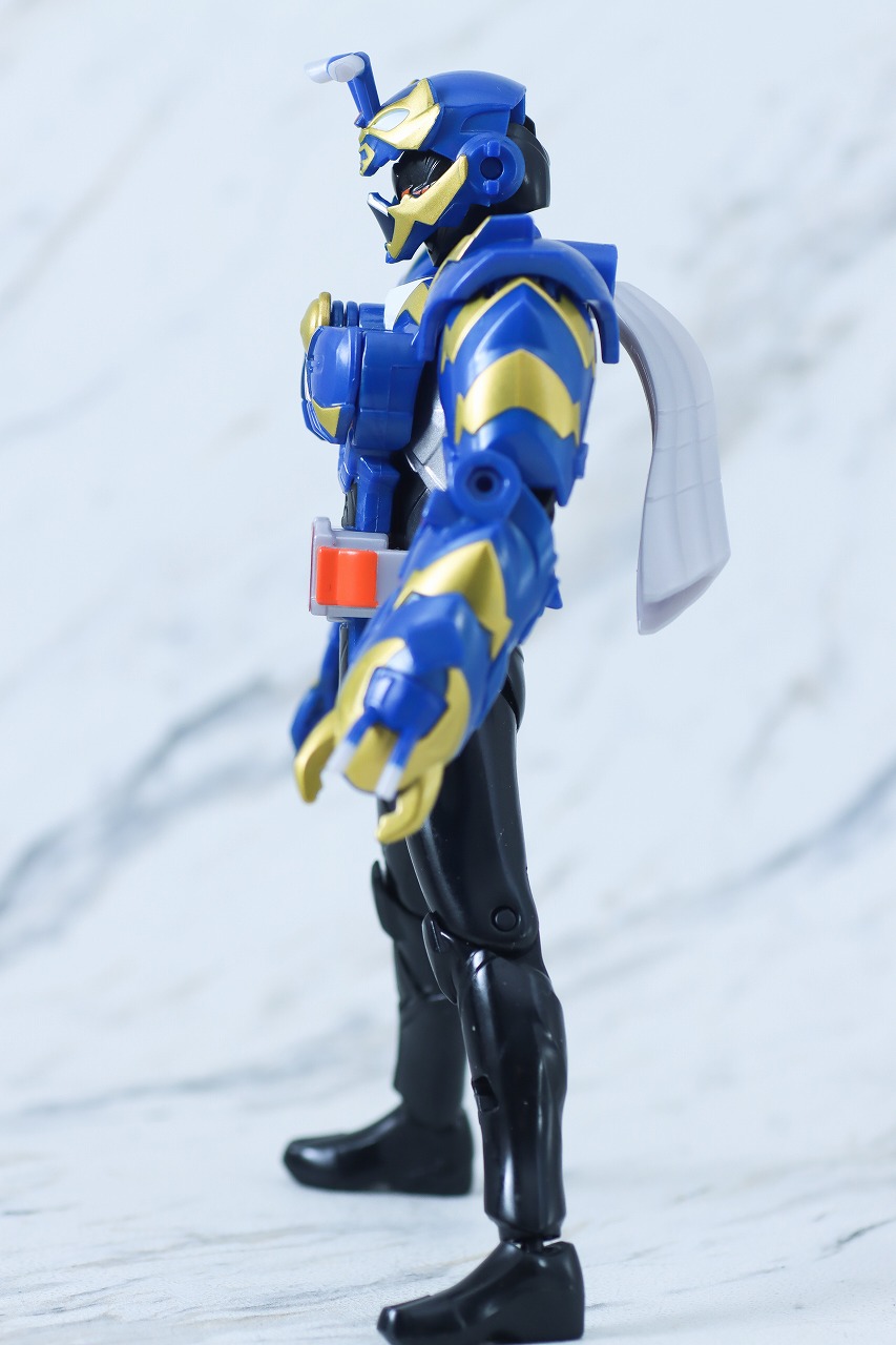 装着変新 仮面ライダーガッチャード アントレスラー レビュー 本体