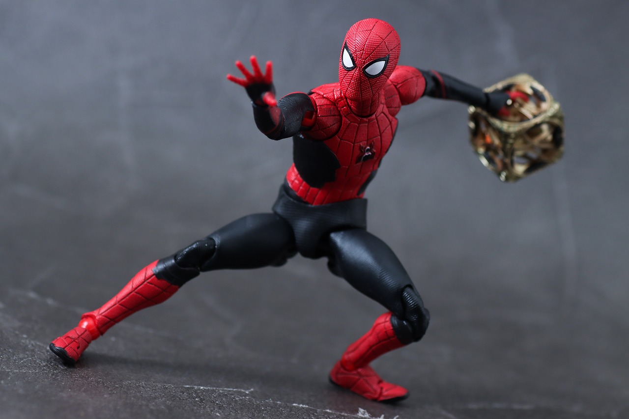 MAFEX　スパイダーマン アップグレードスーツ（スパイダーマン：ノー・ウェイ・ホーム）　レビュー