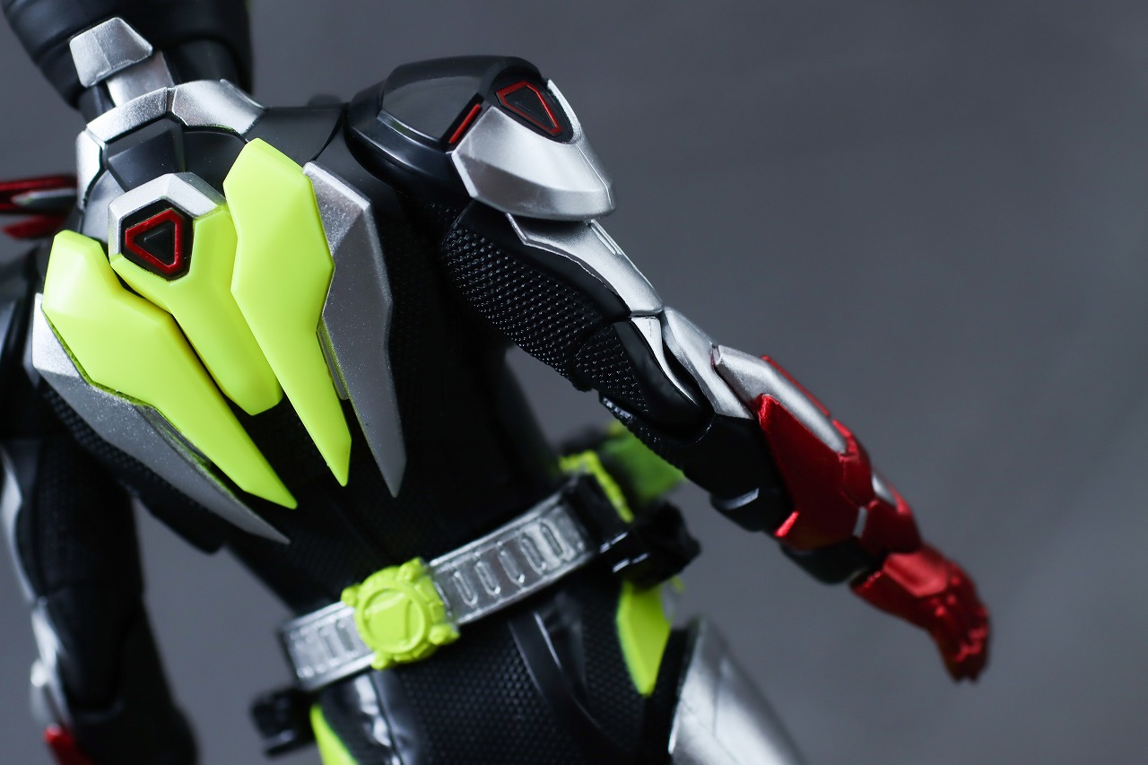 S.H.フィギュアーツ　仮面ライダーゼロツー　レビュー　本体