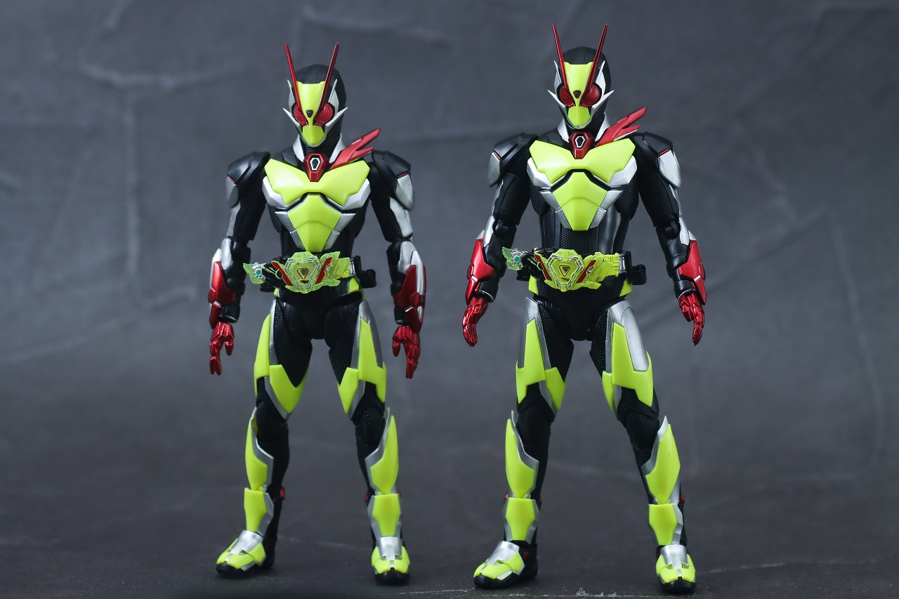 S.H.フィギュアーツ　仮面ライダーゼロツー　レビュー　本体　イズVer.　比較