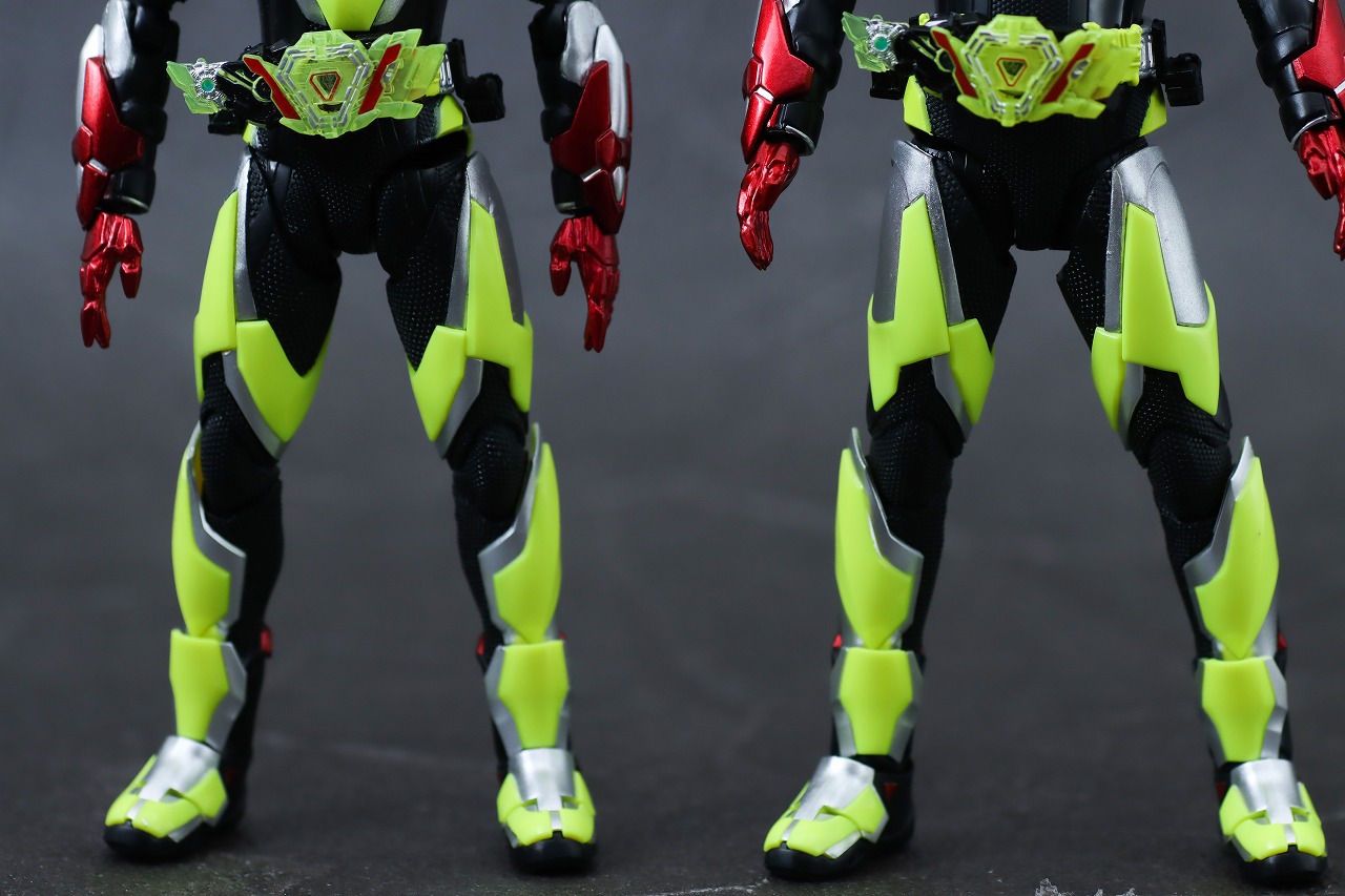 S.H.フィギュアーツ　仮面ライダーゼロツー　レビュー　本体 　イズVer.　比較