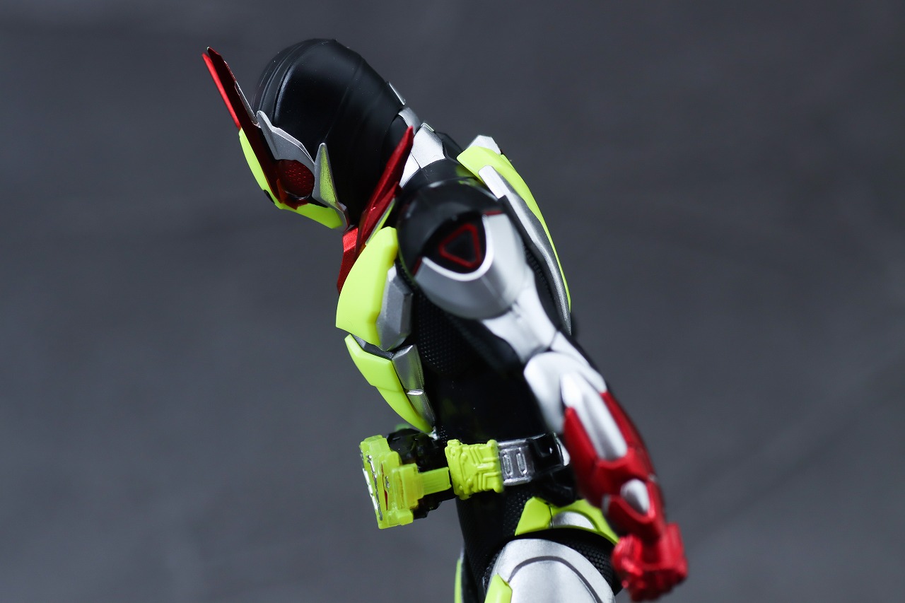 S.H.フィギュアーツ　仮面ライダーゼロツー　レビュー　可動範囲　