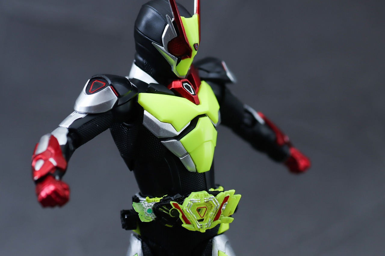 S.H.フィギュアーツ　仮面ライダーゼロツー　レビュー　可動範囲　