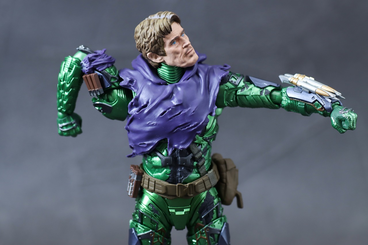 S.H.フィギュアーツ　グリーン・ゴブリン（スパイダーマン：ノー・ウェイ・ホーム）　レビュー　可動範囲