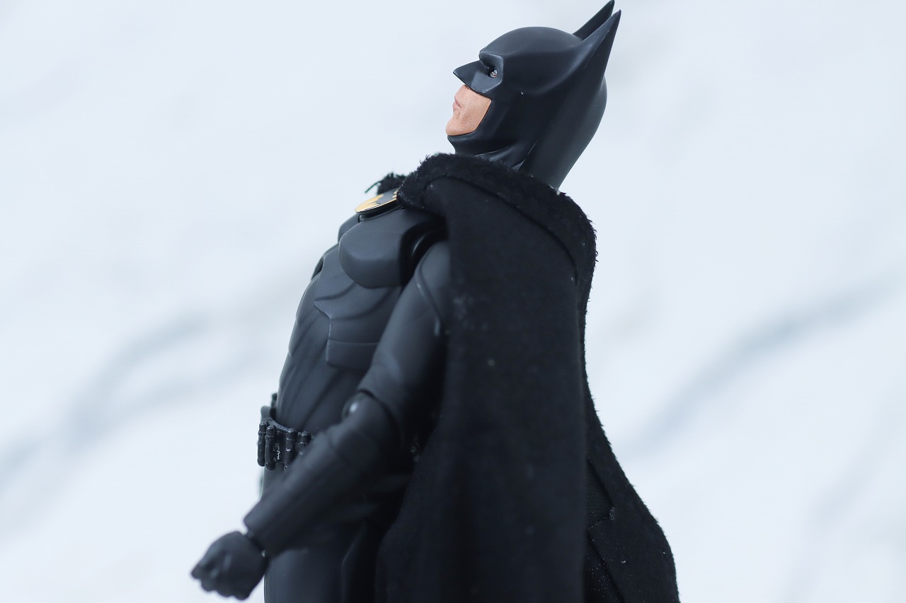 S.H.フィギュアーツ　バットマン　マイケル・キートン　ザ・フラッシュ　レビュー　可動範囲