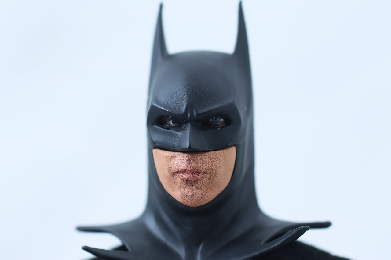 S.H.フィギュアーツ　バットマン　マイケル・キートン　ザ・フラッシュ　レビュー　本体