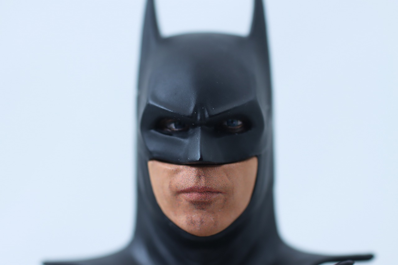 S.H.フィギュアーツ　バットマン　マイケル・キートン　ザ・フラッシュ　レビュー　本体