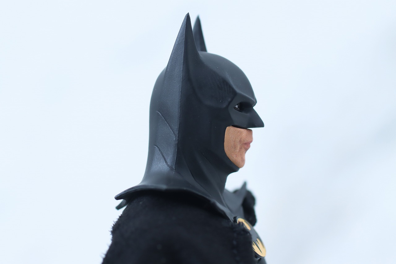 S.H.フィギュアーツ　バットマン　マイケル・キートン　ザ・フラッシュ　レビュー　本体