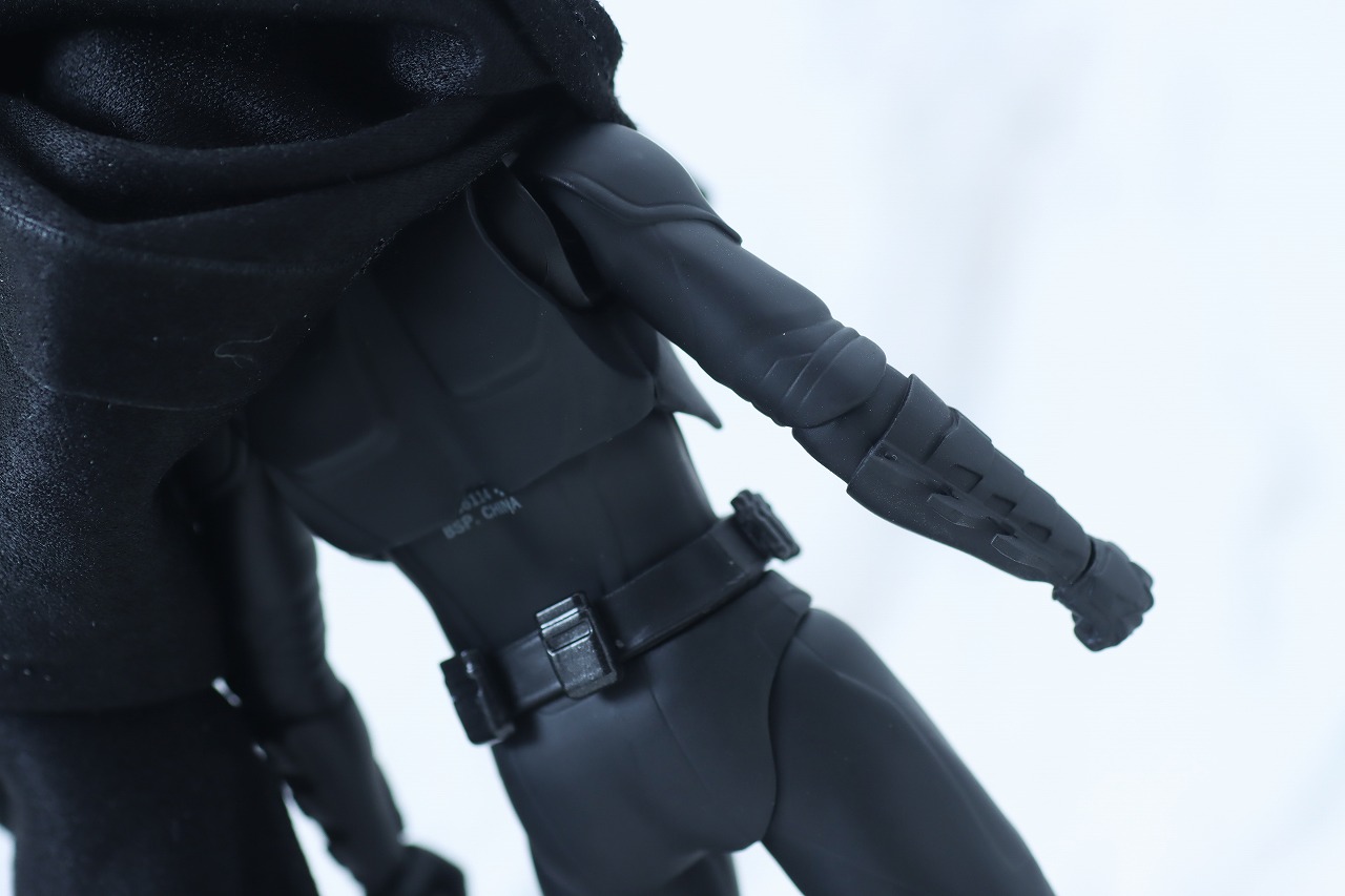 S.H.フィギュアーツ　バットマン　マイケル・キートン　ザ・フラッシュ　レビュー　本体