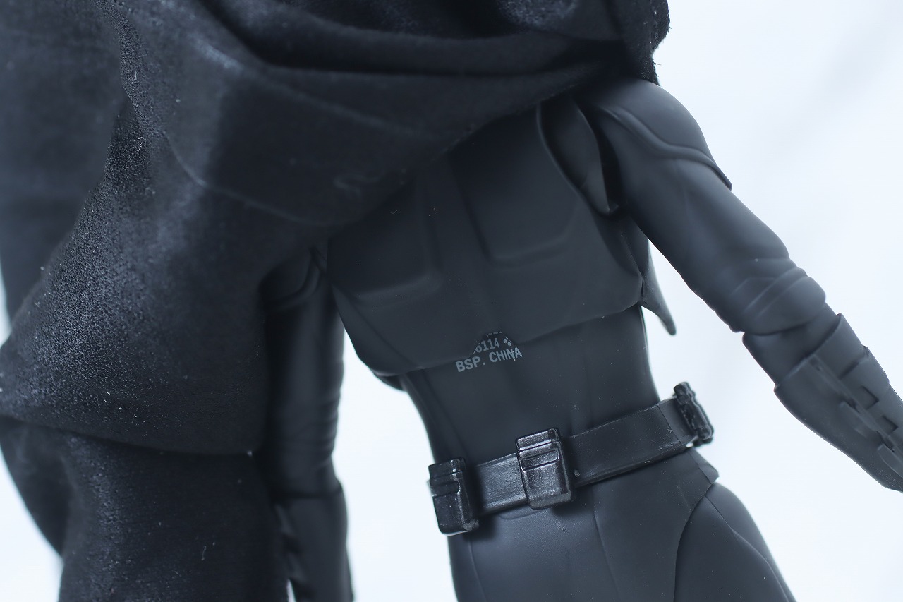 S.H.フィギュアーツ　バットマン　マイケル・キートン　ザ・フラッシュ　レビュー　本体