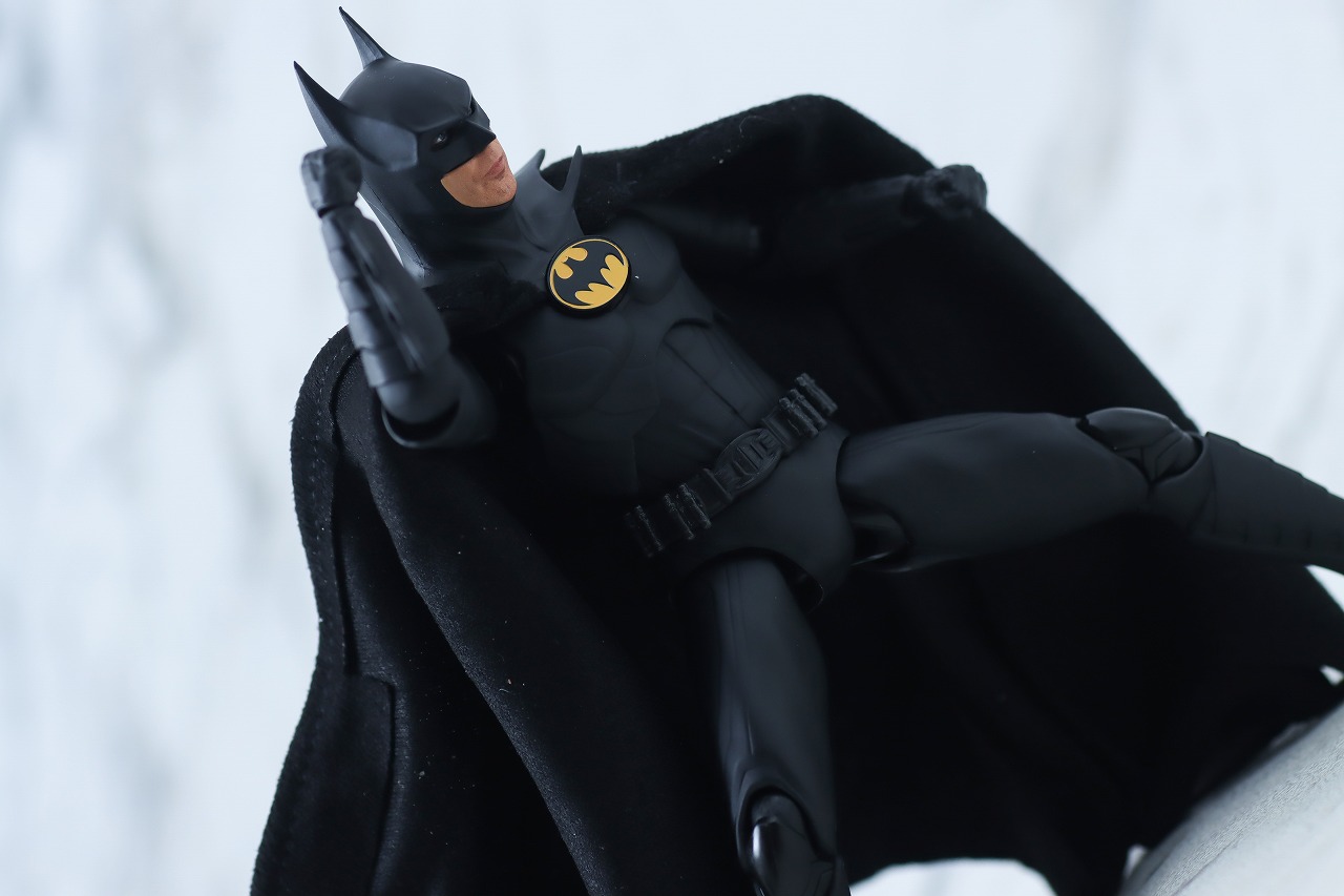 S.H.フィギュアーツ　バットマン　マイケル・キートン　ザ・フラッシュ　レビュー　アクション