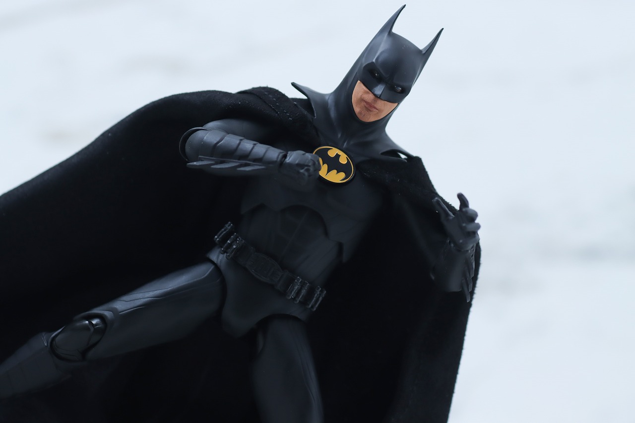 S.H.フィギュアーツ　バットマン　マイケル・キートン　ザ・フラッシュ　レビュー　アクション