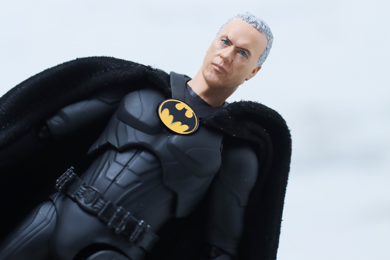 S.H.フィギュアーツ　バットマン　マイケル・キートン　ザ・フラッシュ　レビュー　アクション