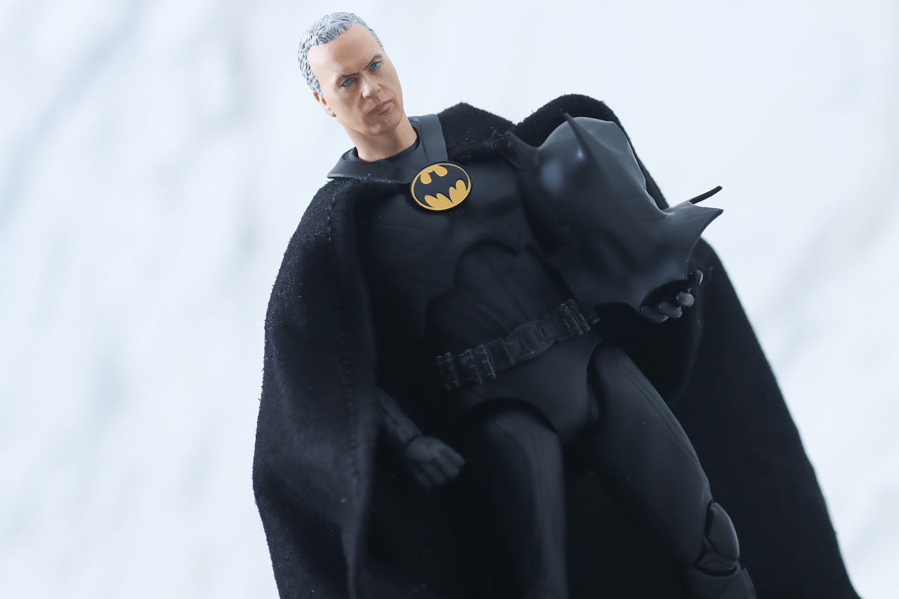 S.H.フィギュアーツ　バットマン　マイケル・キートン　ザ・フラッシュ　レビュー　アクション