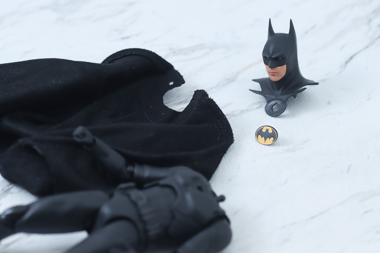 S.H.フィギュアーツ　バットマン　マイケル・キートン　ザ・フラッシュ　レビュー　付属品　ブルース・ウェイン　差し替え
