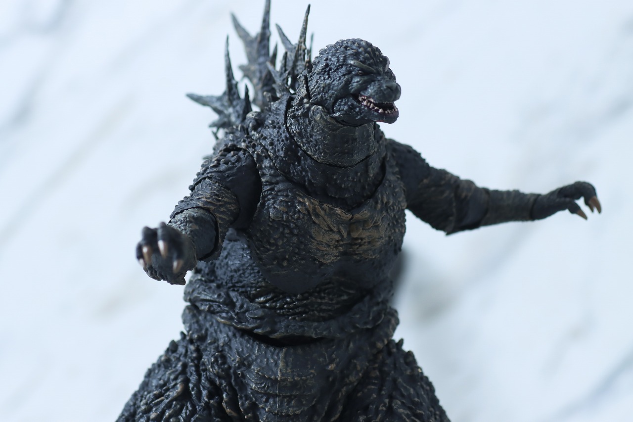 S.H.モンスターアーツ　ゴジラ（2023）／ゴジラ ー1.0　レビュー　可動範囲