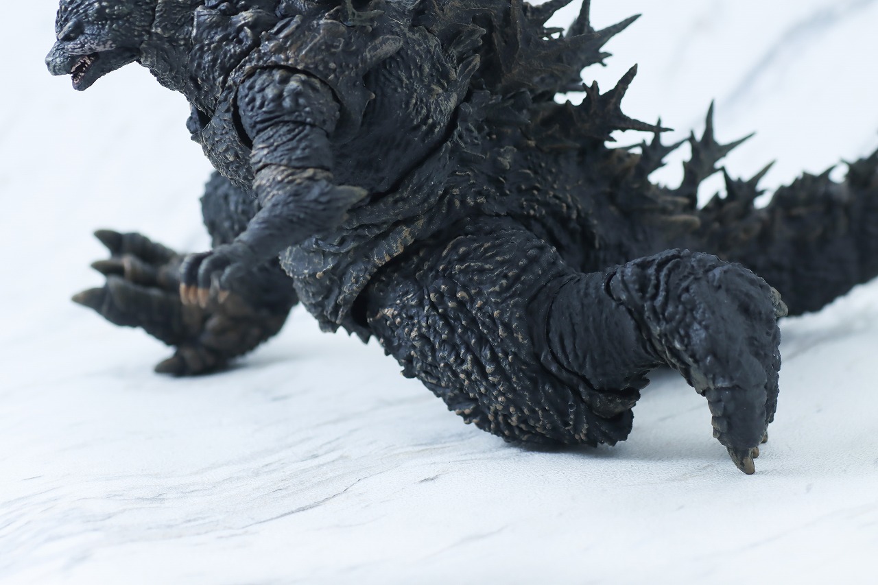 S.H.モンスターアーツ　ゴジラ（2023）／ゴジラ ー1.0　レビュー　可動範囲