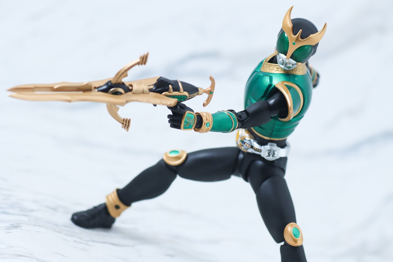 S.H.フィギュアーツ　仮面ライダークウガ ライジングペガサス　真骨彫製法　レビュー　アクション