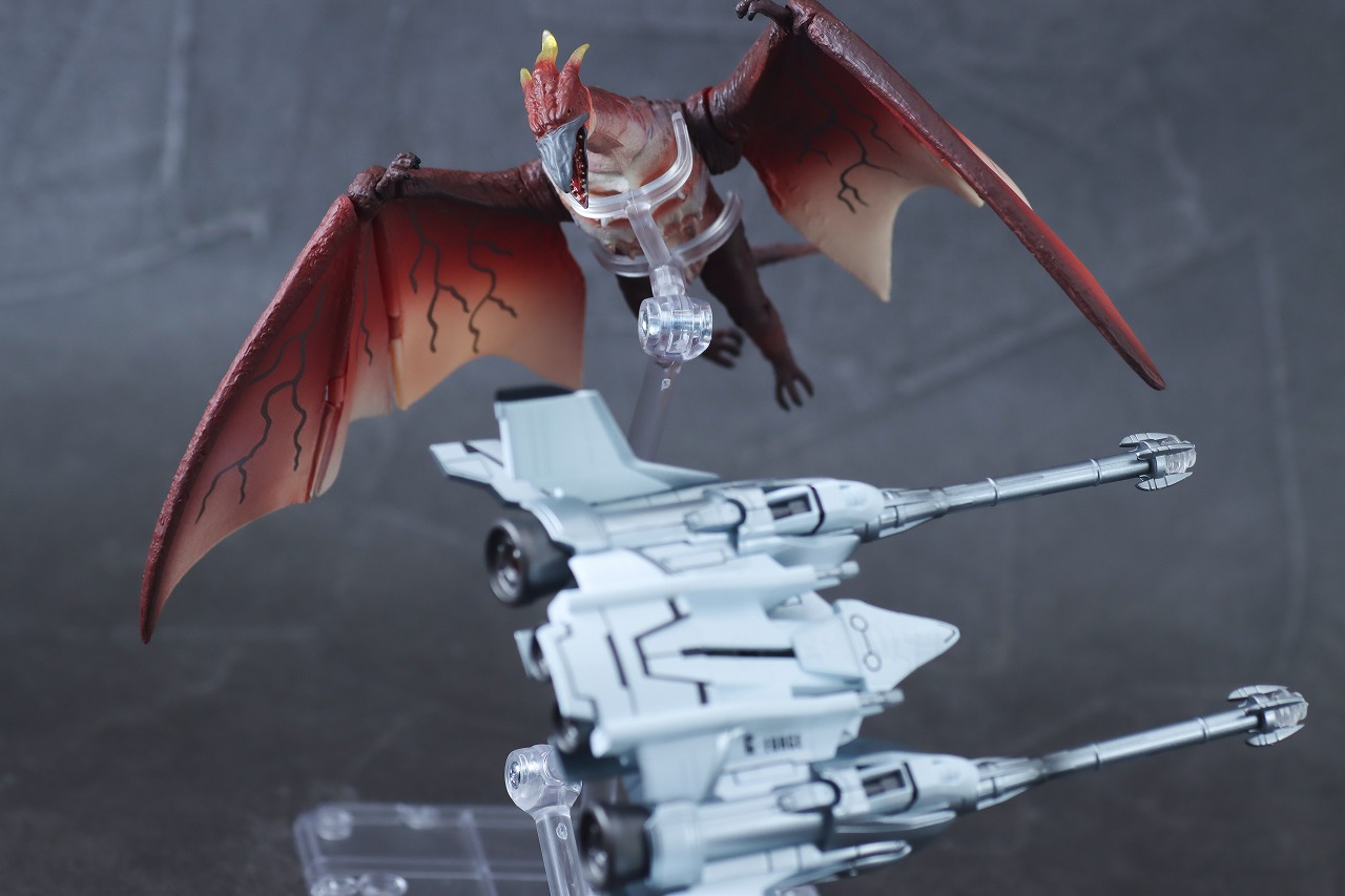 S.H.モンスターアーツ　ファイヤーラドン　幕張決戦Ver.　レビュー　アクション　ガルーダ